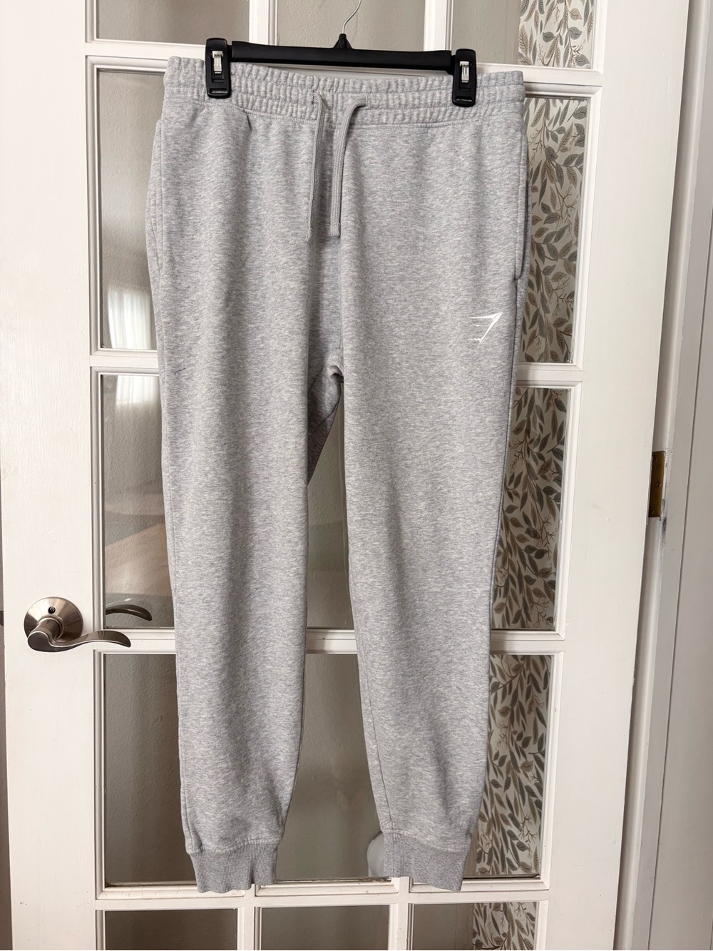 GYMSHARK Gray Crest Joggers Slim Fit Sz M
